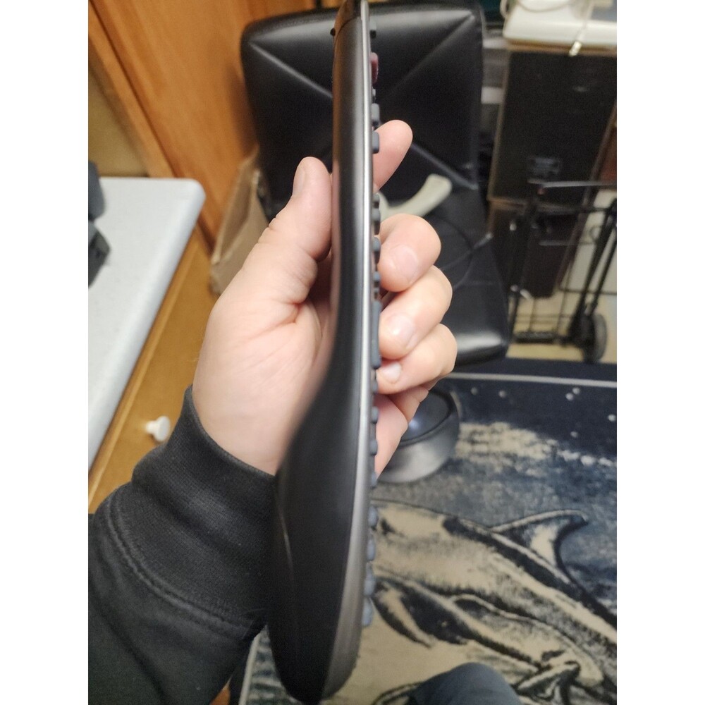 Logitech Harmony 650 Universal Advanced Remote Control - Picture 4 of 5